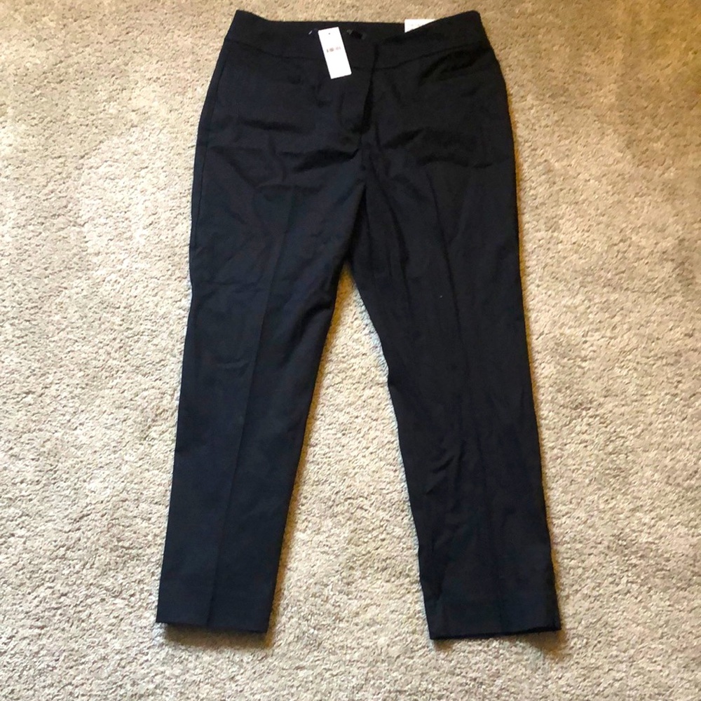 Ann Taylor black crop curvy fit pants size 4